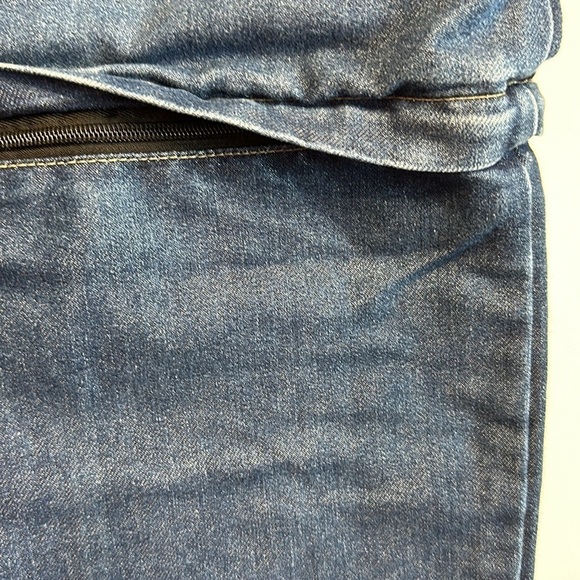 Vintage Y2K Denim Cargo Jeans - Picture 9 of 13